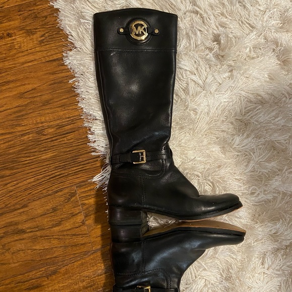 🤩Michael Kors boots🤩 accepting offers ‼️ - Picture 8 of 12